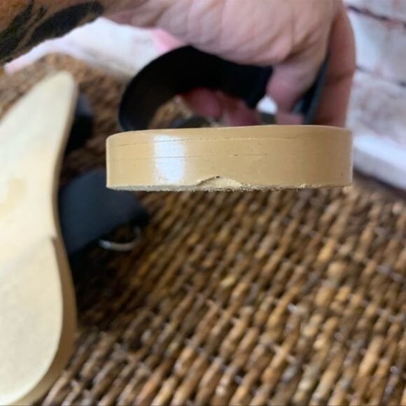 TOPSHOP HOORAY BLACK LEATHER SILVER RING SANDALS Sz 9.5 - Picture 7 of 9